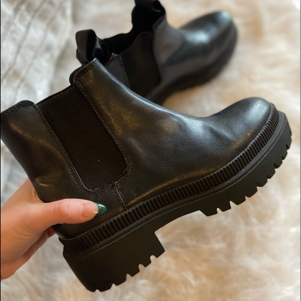 H&M Chelsea boot